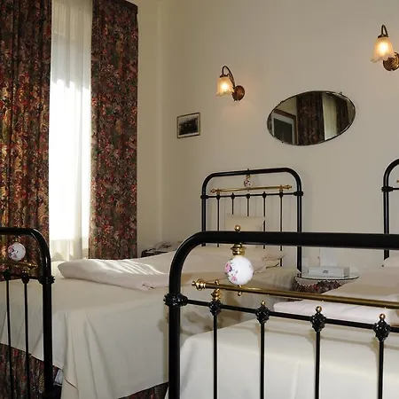 Admiral Hotel 3*