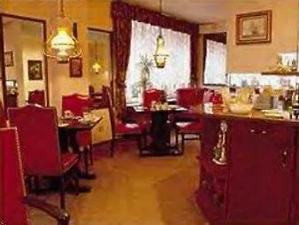 Admiral Hotel