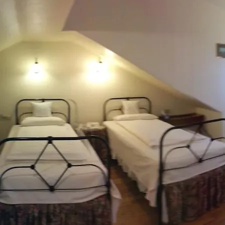Admiral Hotel